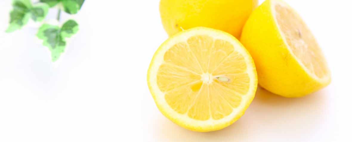 株式会社テルヴィスの原料有機レモン果汁（ストレート果汁）、商品名有機レモン果汁NFC